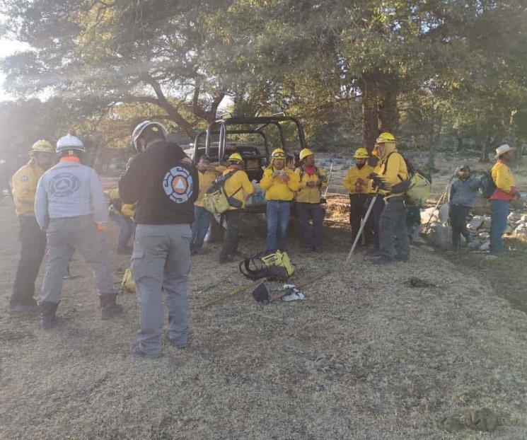 Controlan en un 70% incendio forestal