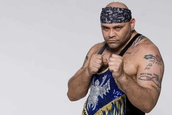 Exluchador Konnan se recupera de Covid-19 en EU