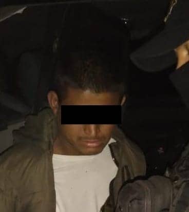 Viajaba en una motocicleta sin placas de circulación y con reporte de robo