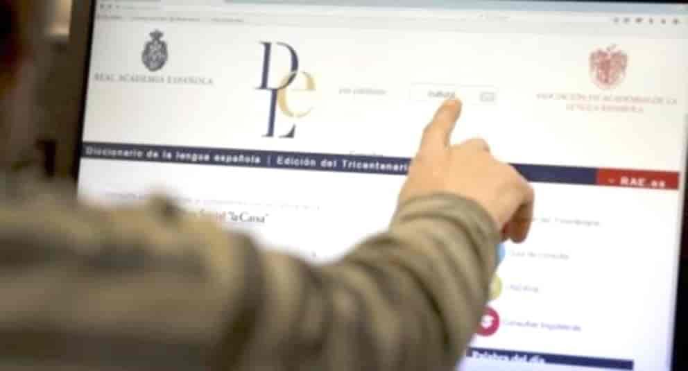 Supera la RAE las mil millones de consultas en un año Supera la RAE las mil millones de consultas en un año