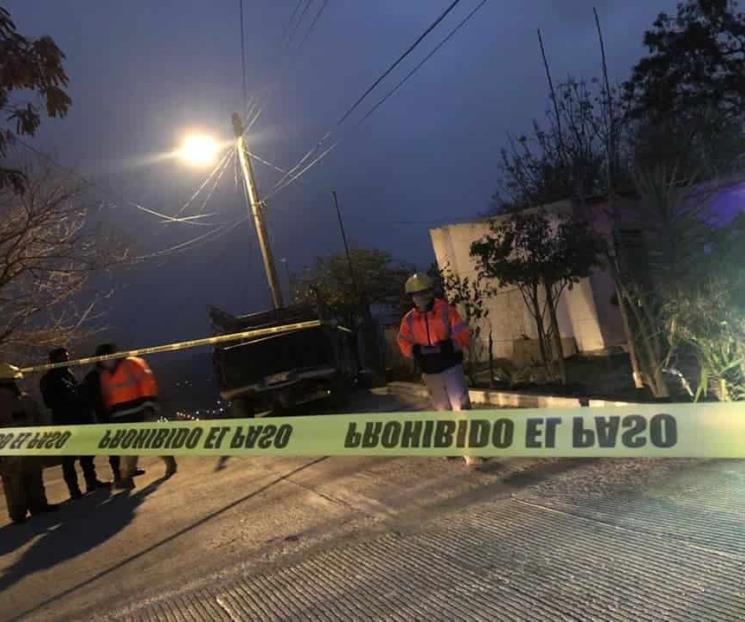 Muere mujer al quemarse su casa Muere mujer al quemarse su casa