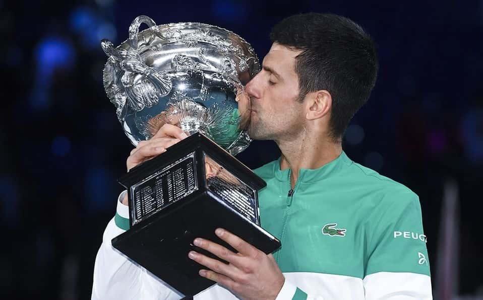 Djokovic es el campeón del Abierto de Australia Djokovic es el campeón del Abierto de Australia