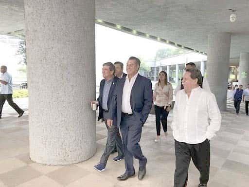 Sigue Bronco vetando leyes aprobadas Sigue Bronco vetando leyes aprobadas