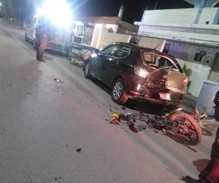 Queda motociclista herido en accidente vial Queda motociclista herido en accidente vial
