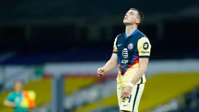 En América protegen al árbitro señalado