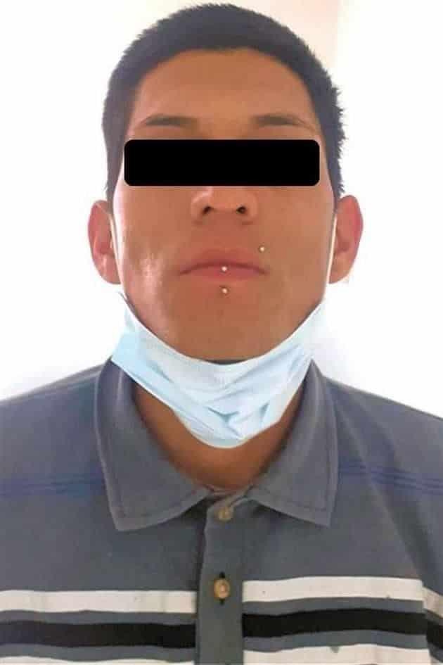 Intenta adicto estrangular a su mamá