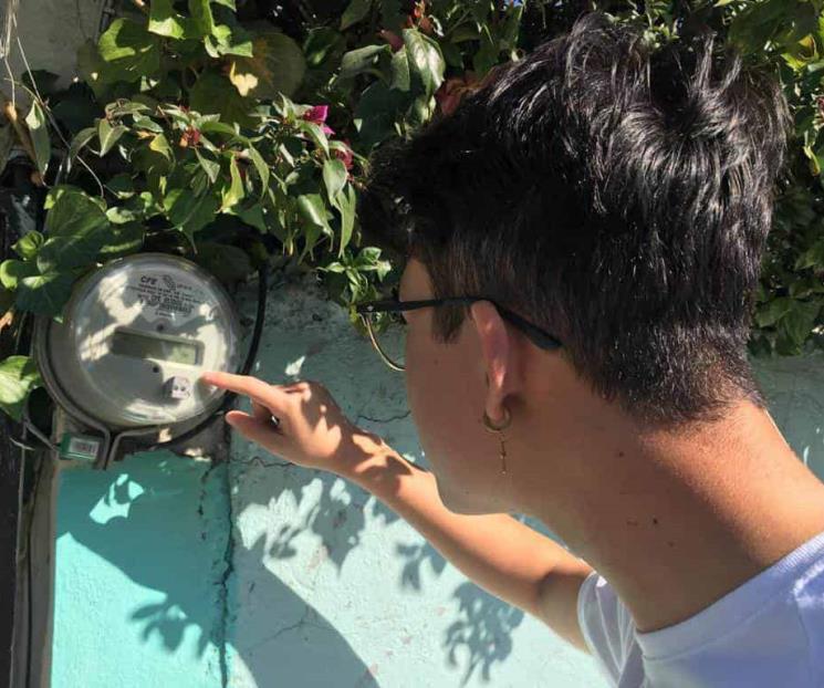 Pide ayuda para que subsidio a luz sea para los de abajo