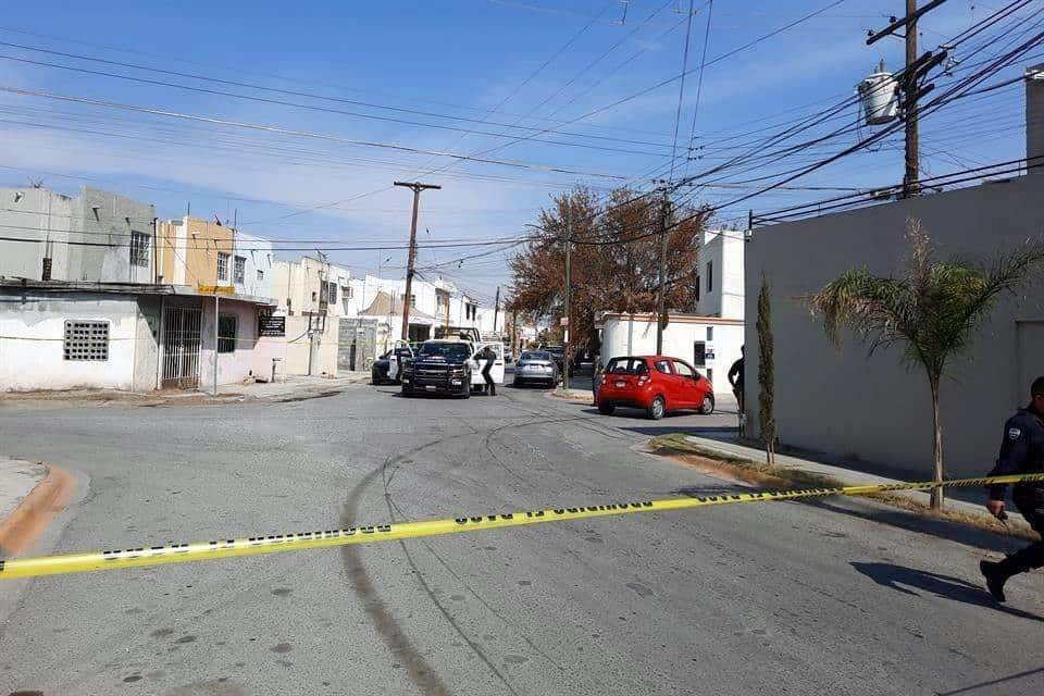 Reportaron un intento de ejecución en contra de un hombre que viajaba en un automóvil