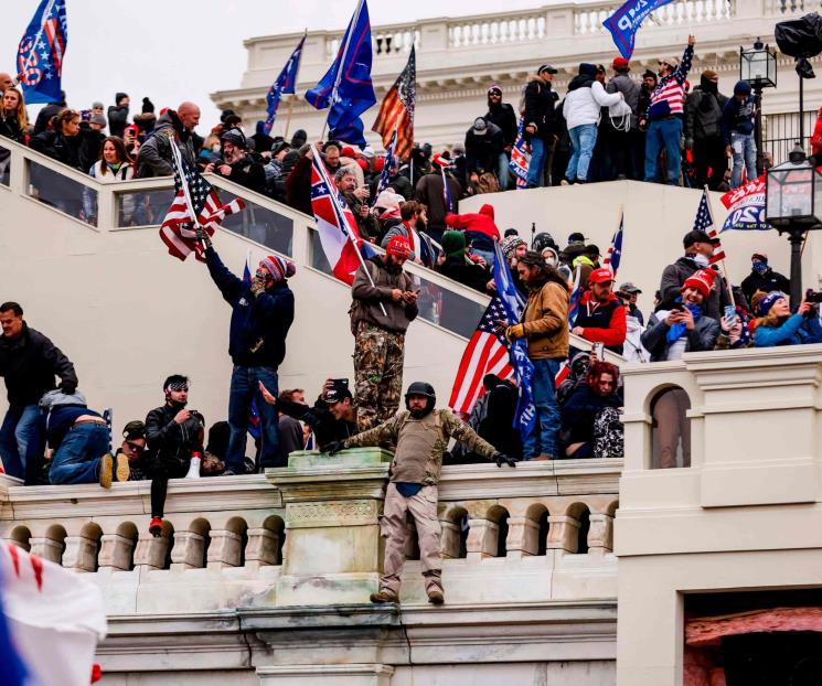 Más de 300 personas han sido acusadas por asalto a Capitolio Más de 300 personas han sido acusadas por asalto a Capitolio