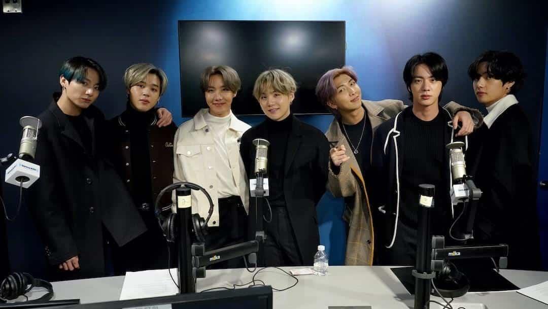 Locutor de radio alemán causa polémica por racismo hacia BTS
