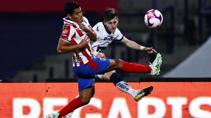 Chivas y Pumas buscan sacudirse racha negativa Chivas y Pumas buscan sacudirse racha negativa