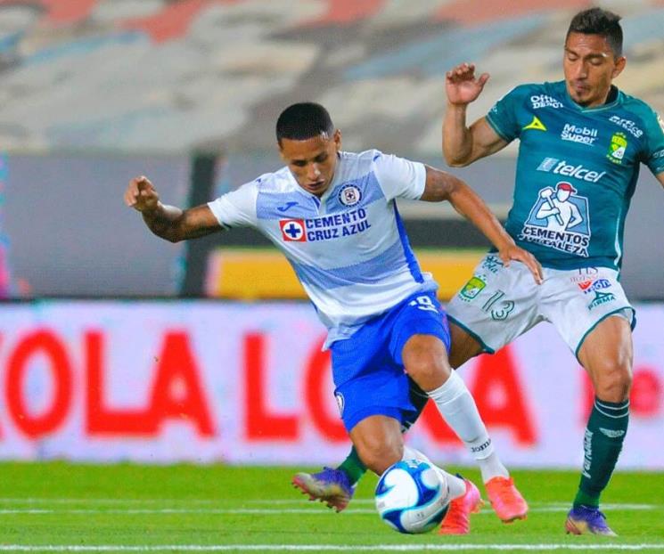 Cruz Azul ilusiona con nuevo triunfo Cruz Azul ilusiona con nuevo triunfo