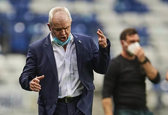 Niega Aguirre castigo a sus jugadores 
