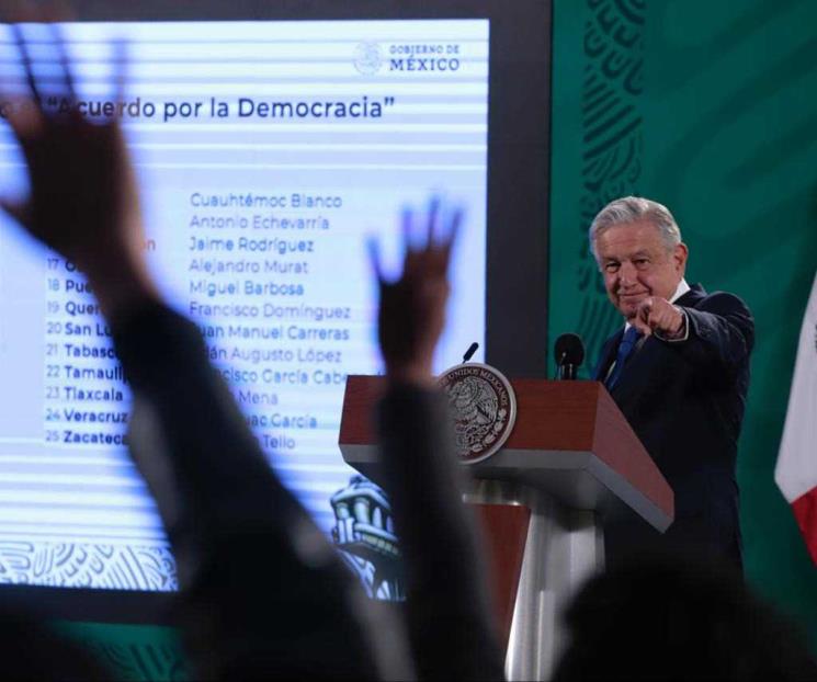Insultos son gajes del oficio: AMLO