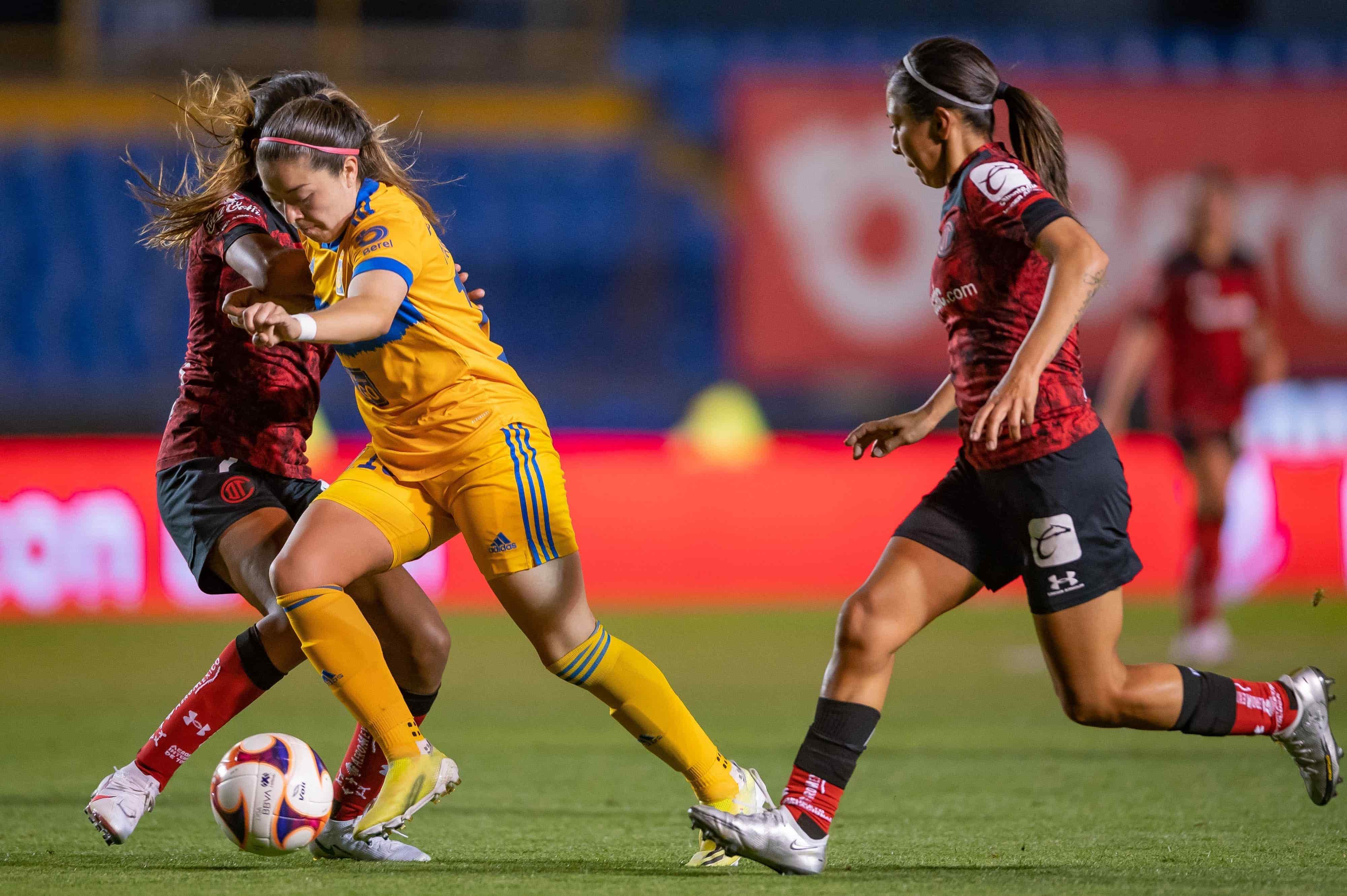 Vence Tigres 2-0 a Toluca