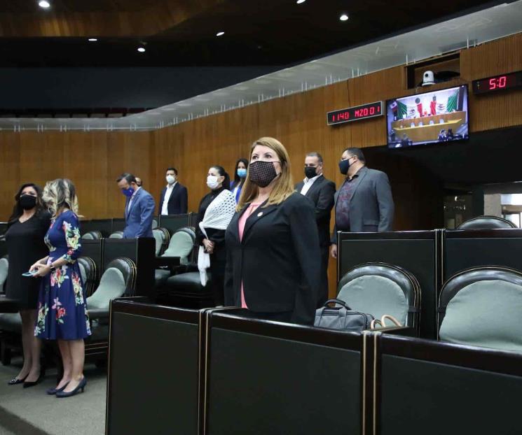 Aprueban separación definitiva de dos alcaldes