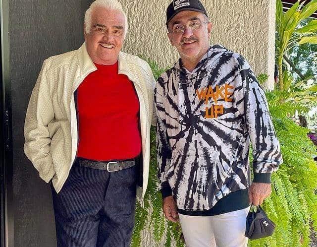 Vicente Fernández Jr defiende a su padre de acusaciones