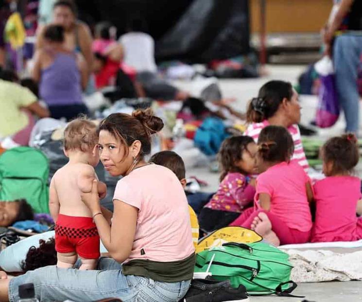 Permitirían estancia en EU a familias separadas