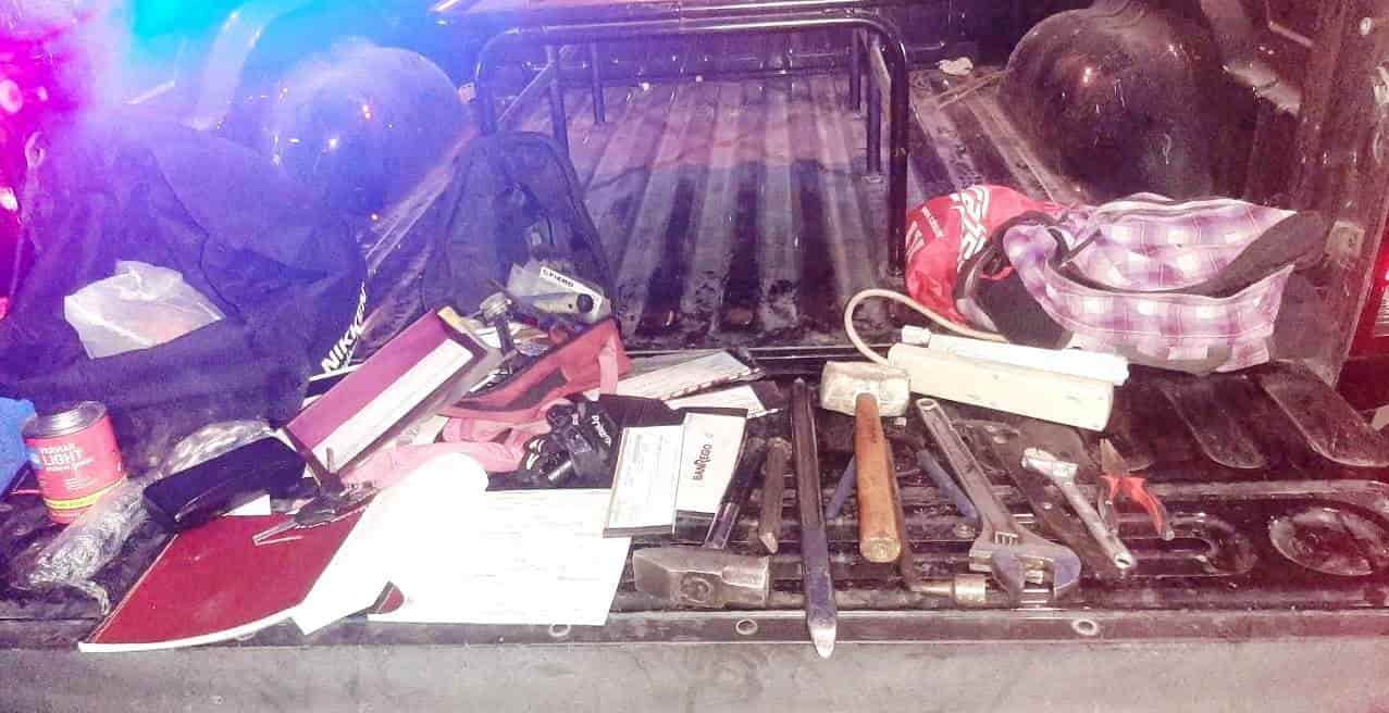 Un par de menores sustrajeron diversos artículos de un negocio de autopartes