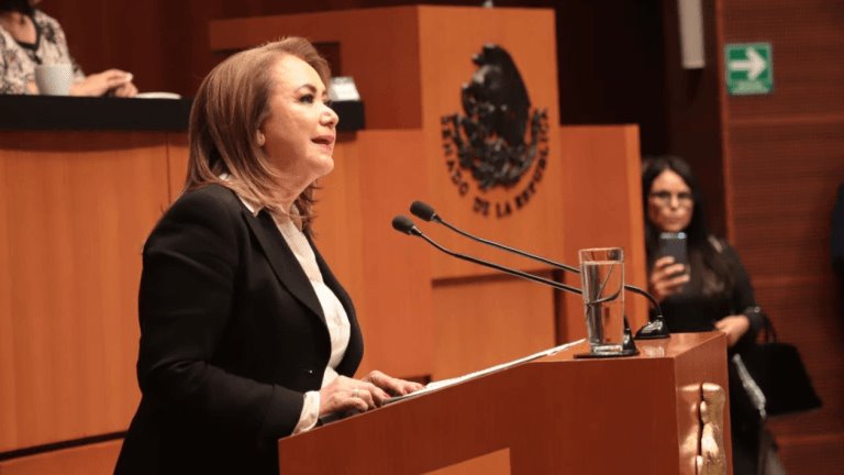 Desmiente ministra de SCJN que se haya vacunado en EU