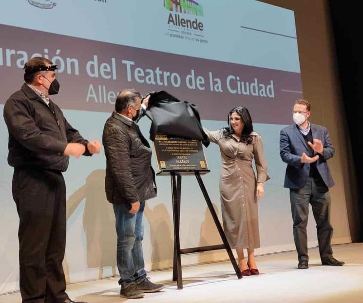 Inaugura Bronco el Teatro Allende