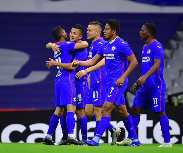 Cruz Azul no suelta la cima