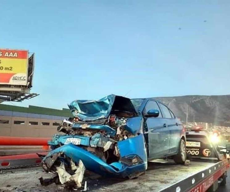 Provoca mujer muerte de conductor
