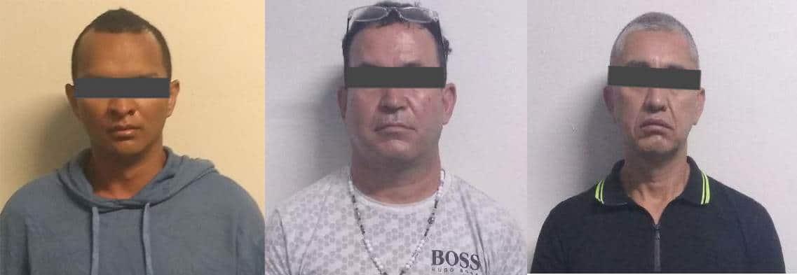 Notifican de orden de aprehensión a 3 hombres por asalto