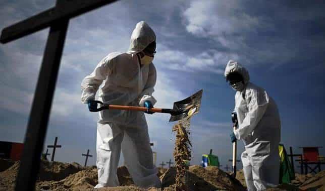Brasil reporta 1.800 muertes por Covid  en últimas 24 horas