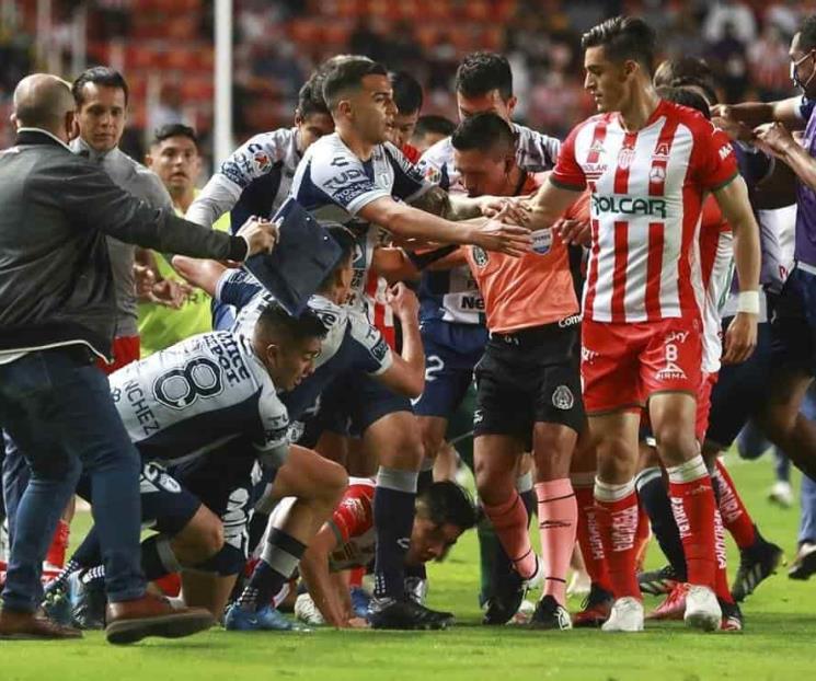 Empate y trifulca