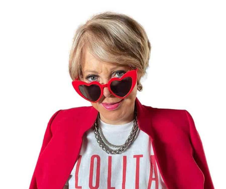 Lolita Ayala desata furor con su nuevo look