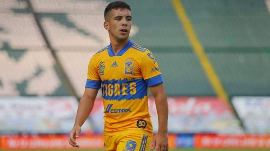 El Peñarol quiere a préstamo a Leo Fernández