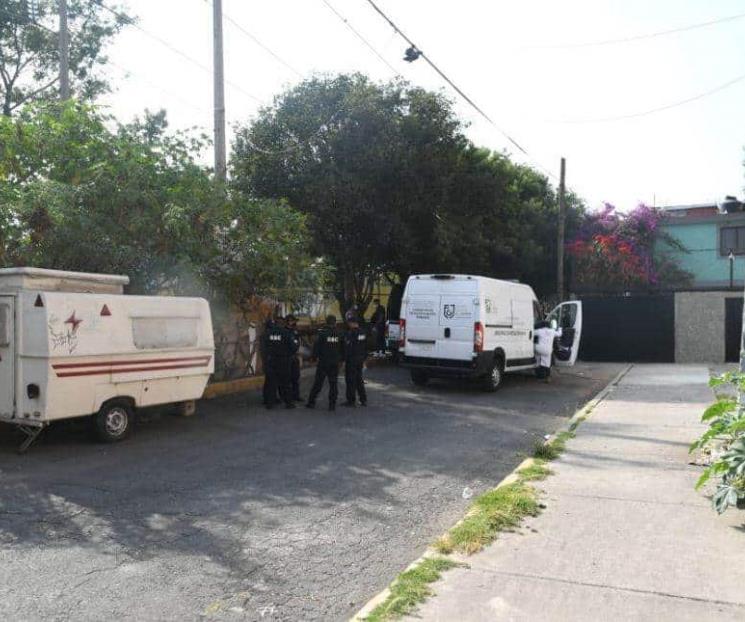 Hallan cuerpo de mujer en Iztapalapa