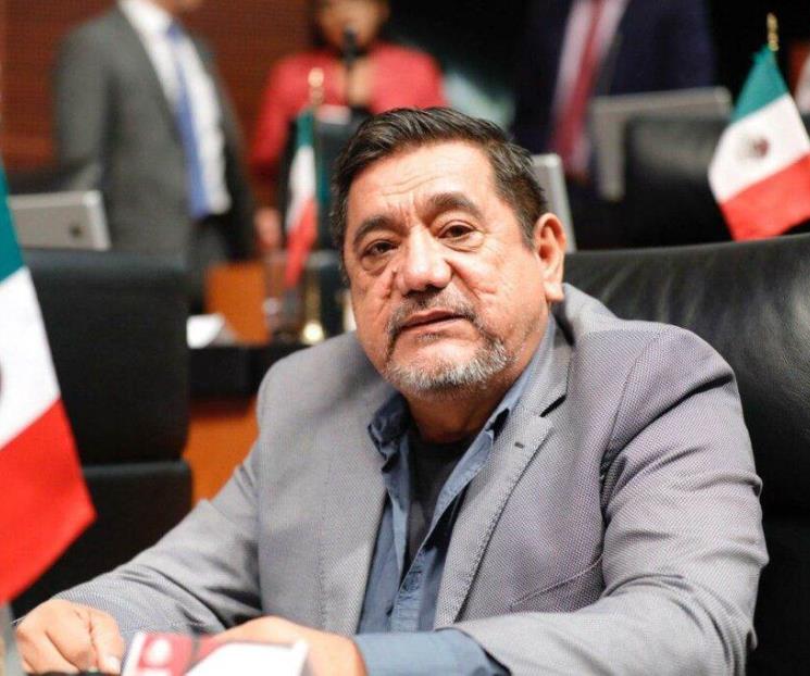Salgado Macedonio expresa respeto y admiración a mujeres