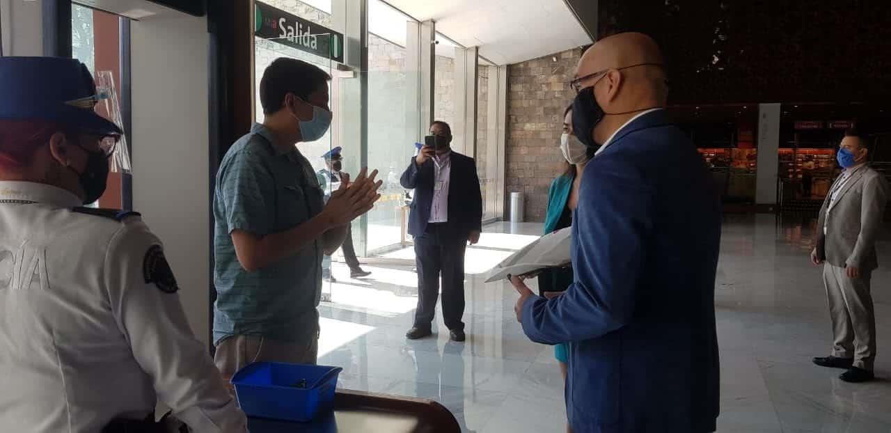 Turistas aprovechan reapertura Museo Nacional Antropología