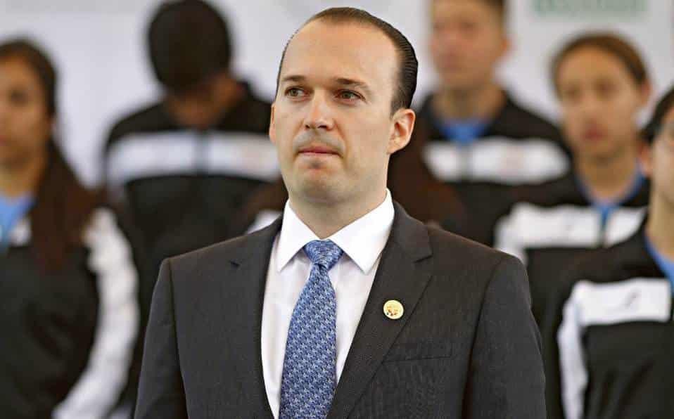 Acusan ante AMLO a Todorov