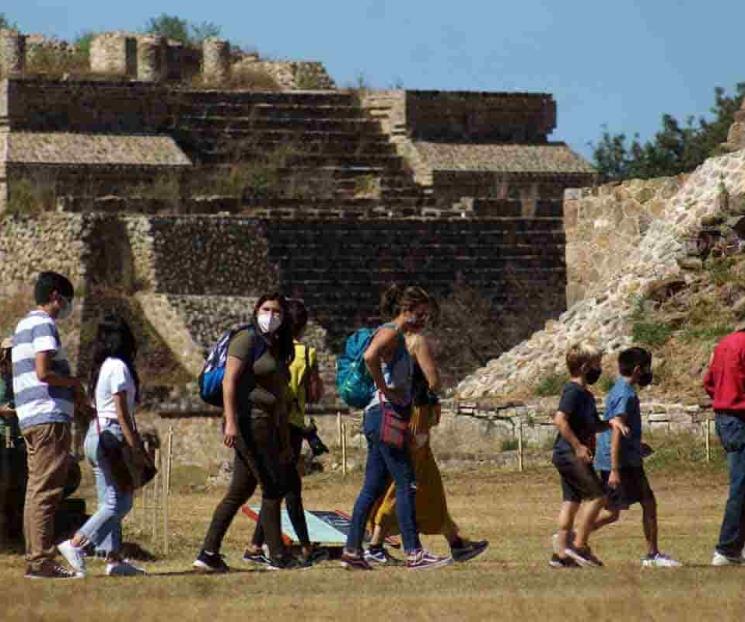 Sigue firme inversión de casi 207 mil mdp en turismo