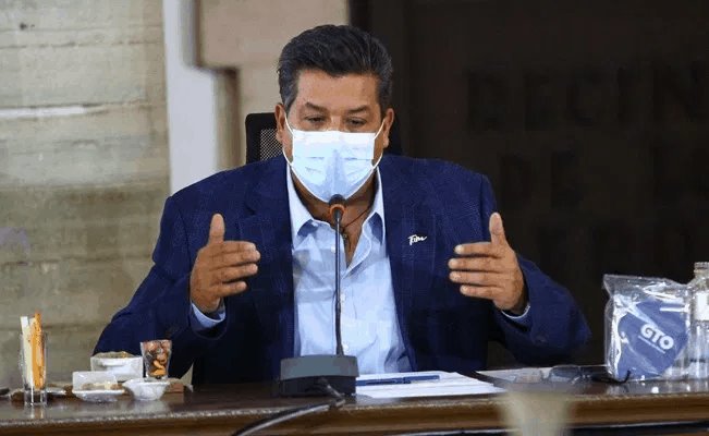 Rechaza gobernador panista acusaciones