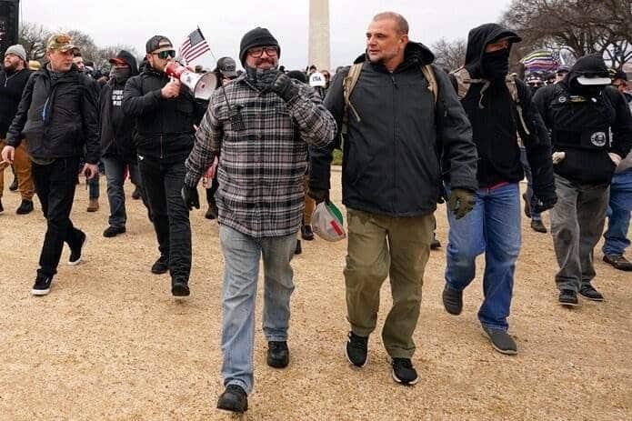 Proud Boys y Oath Keepers planearon toma Congreso