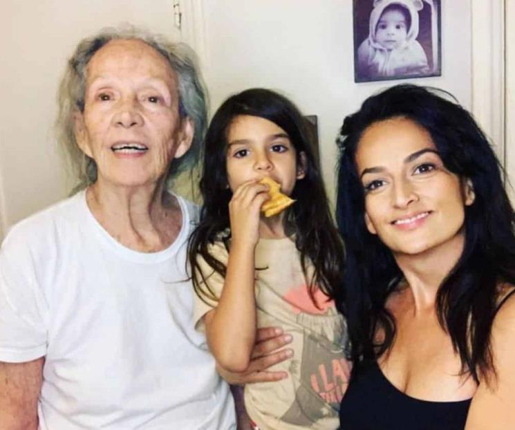 Estoy en paz, tuvimos una vida fantástica: hija de Isela