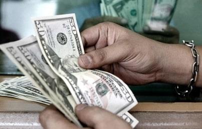 Dólar acumula baja de 90 centavos en tres días