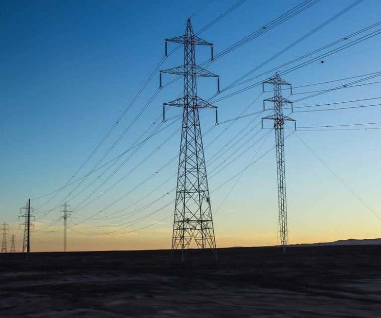 Jueces conceden tres suspensiones contra ley eléctrica
