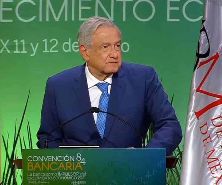 AMLO garantiza a banqueros que no habrá cambio de reglas