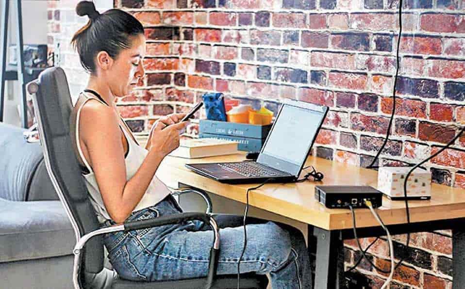 Crece 34% uso de internet fijo vía fibra óptica