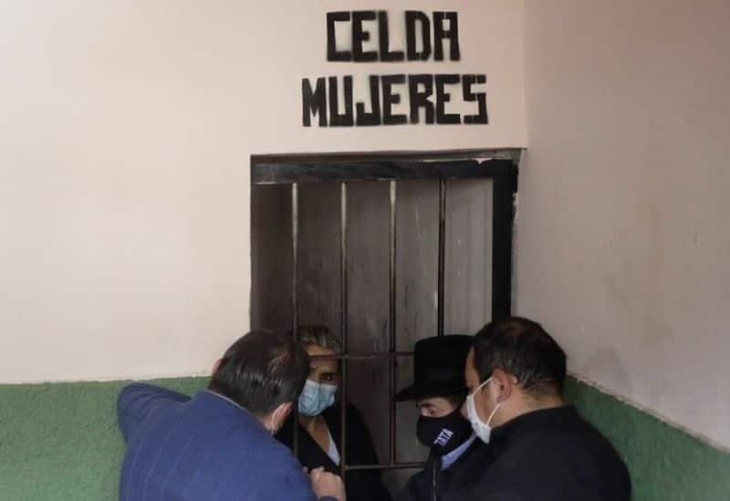 Arrestan a expresidenta interina de Bolivia, Jeanine Áñez