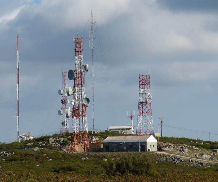 Guerra entre firmas de telecom afecta a clientes