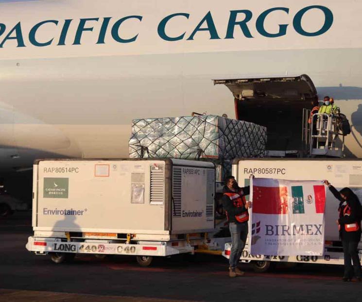 Llegan a México un millón de vacunas chinas SinoVac