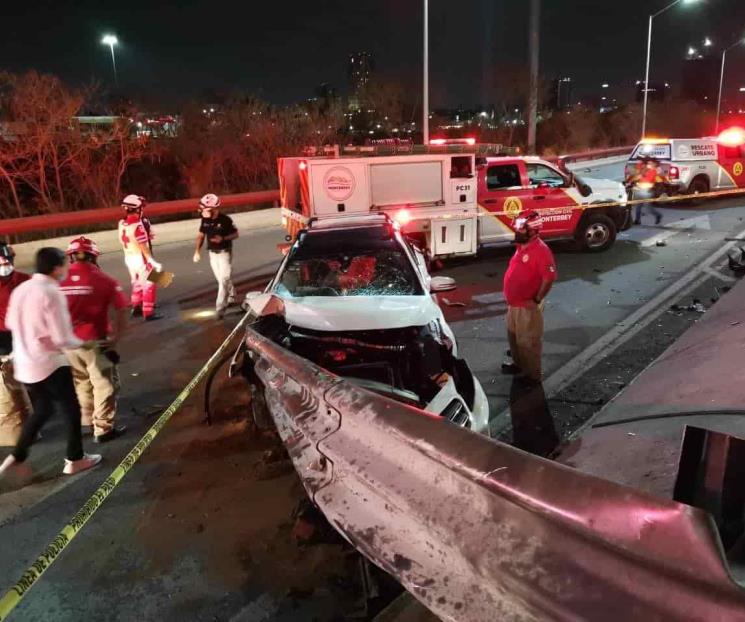 Muere conductor tras estrellamiento