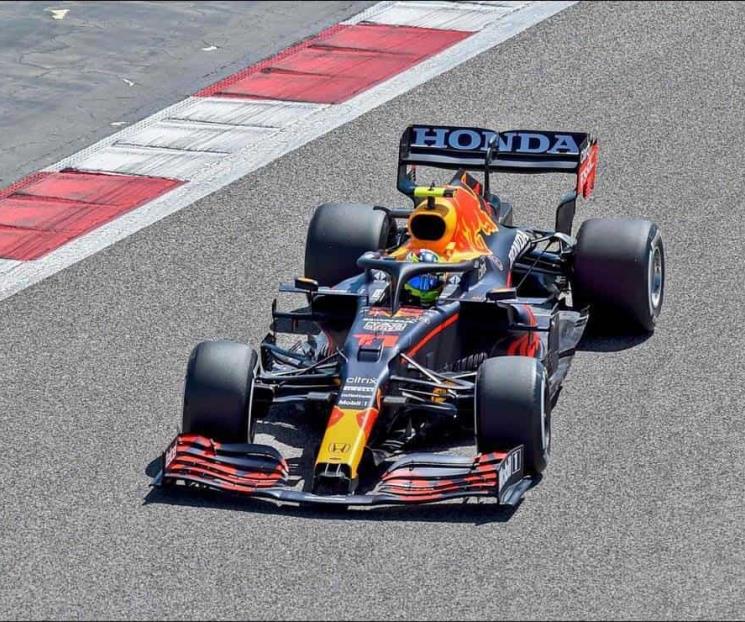 Muestra Checo su potencia