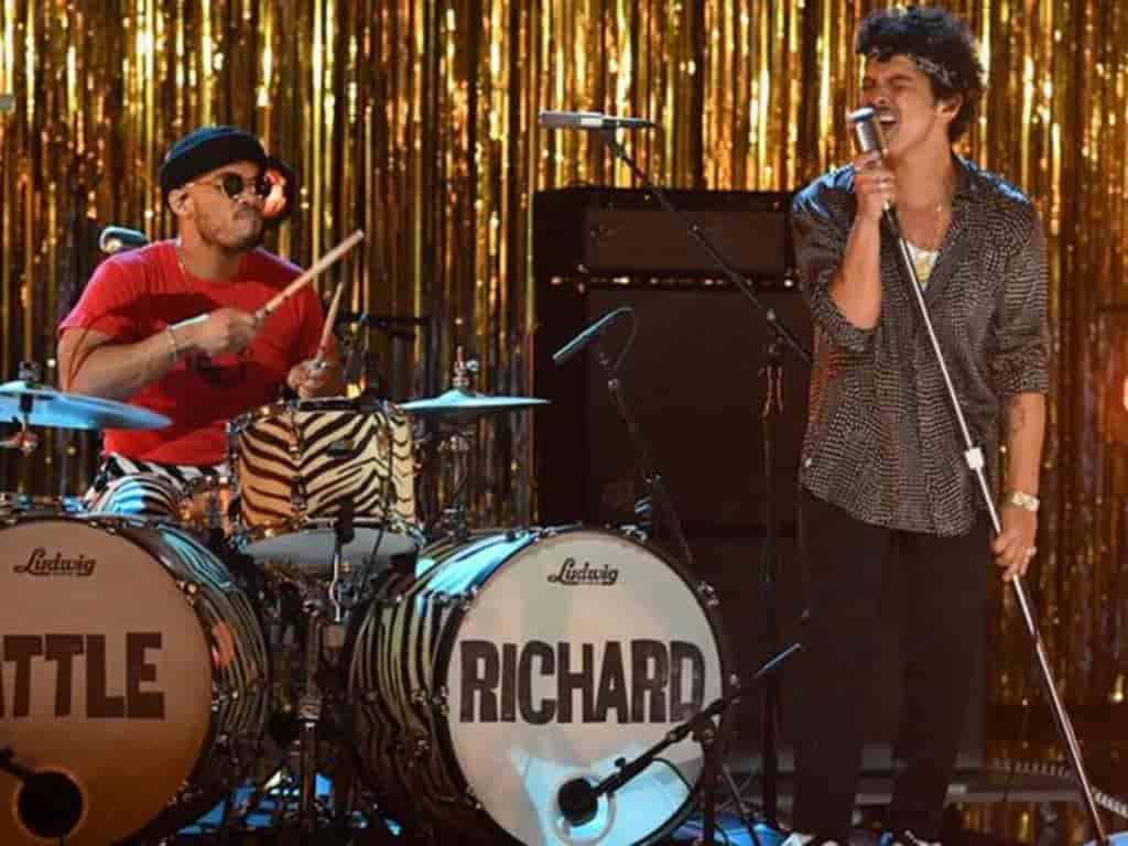 Bruno Mars ofreció una celebrada actuación.